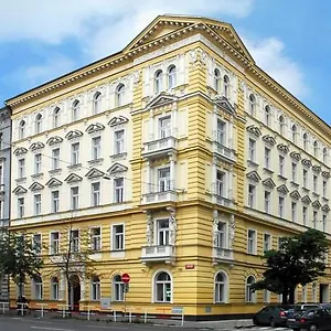Assenzio 4*, Praga Czechy